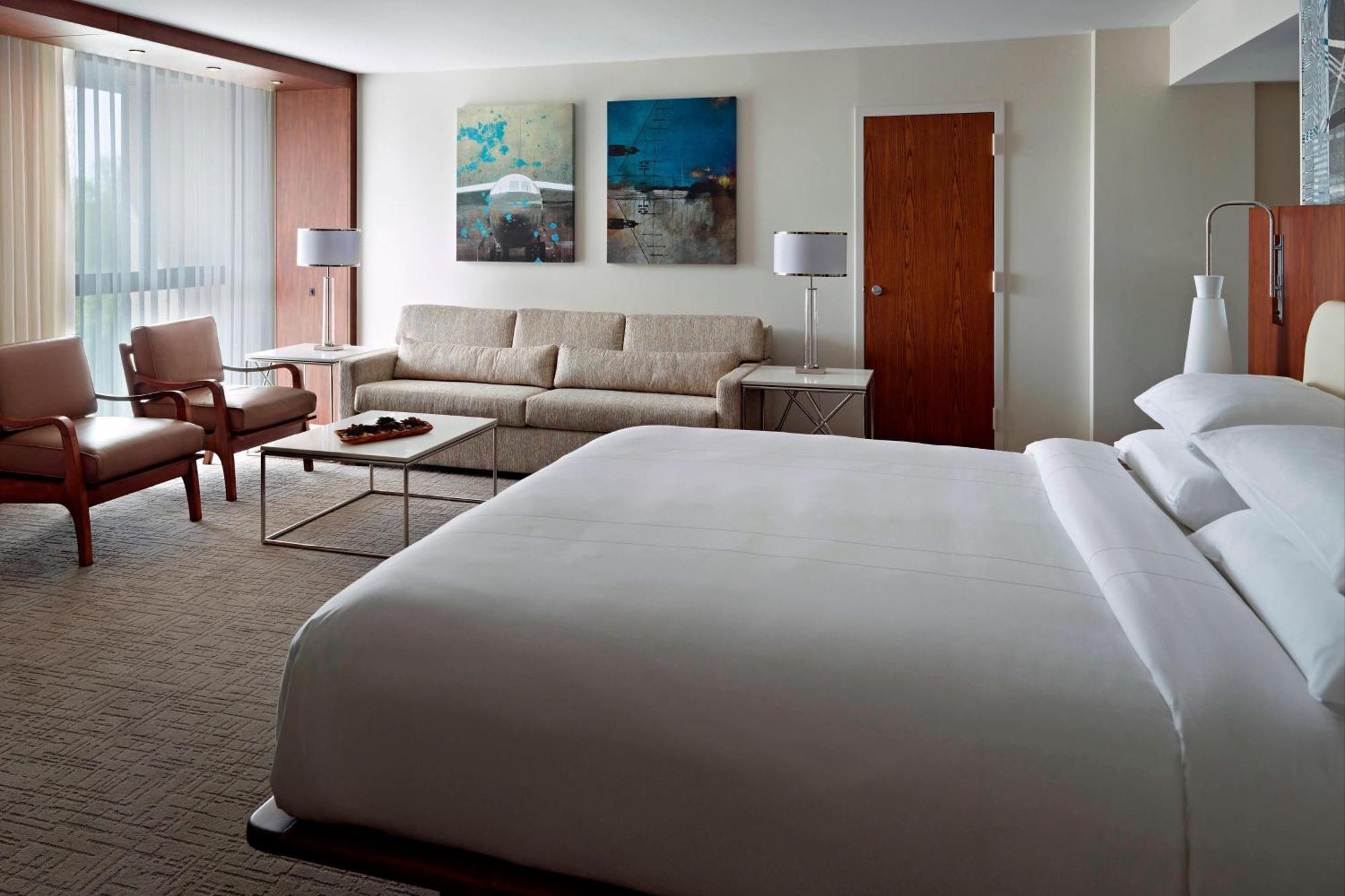 แมริออท แอต เดอะ ยูนิเวอร์ซิตี้ ออฟ เดย์ตัน Hotel ภายนอก รูปภาพ